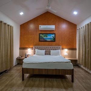 AC Cottage Balcony
